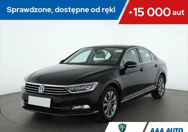 volkswagen Volkswagen Passat cena 74000 przebieg: 87208, rok produkcji 2016 z Sobótka